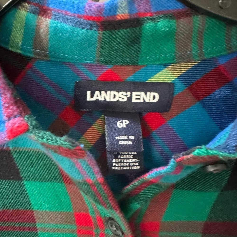 Lands' End Women’s Multicolor Plaid Flannel Shirt - Size 6P - Picture 5 of 5